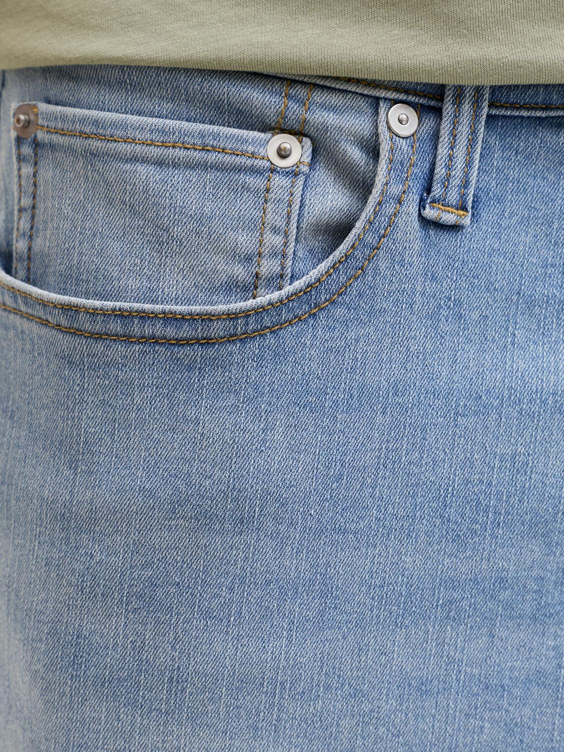 model_shot-detail